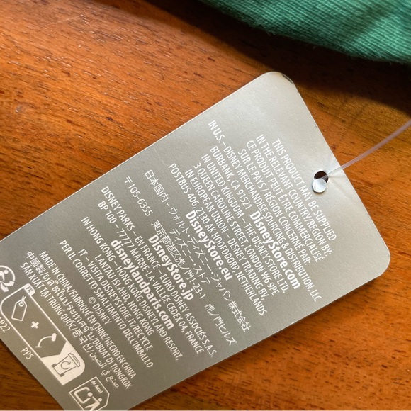 Mickey Mouse Icon Holiday Spirit Jersey for Adults – Disneyland Size Large NWT - Picture 11 of 11